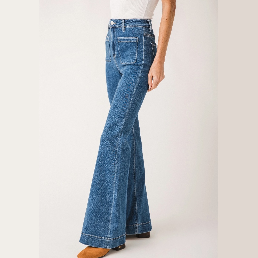 Risen Jeans Sedona High Rise Wide Leg Flare NWT sz 32 /15 (sz 16)